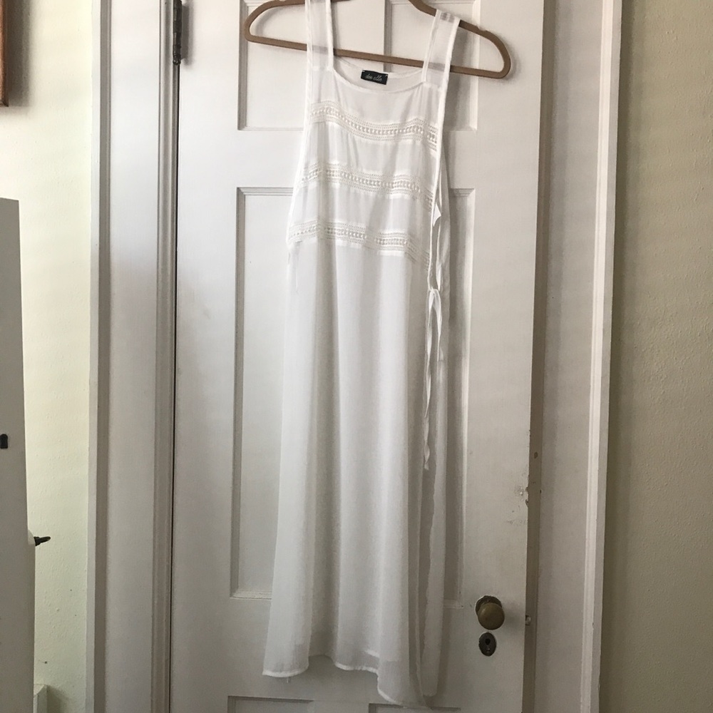 Dee Elle side tie top